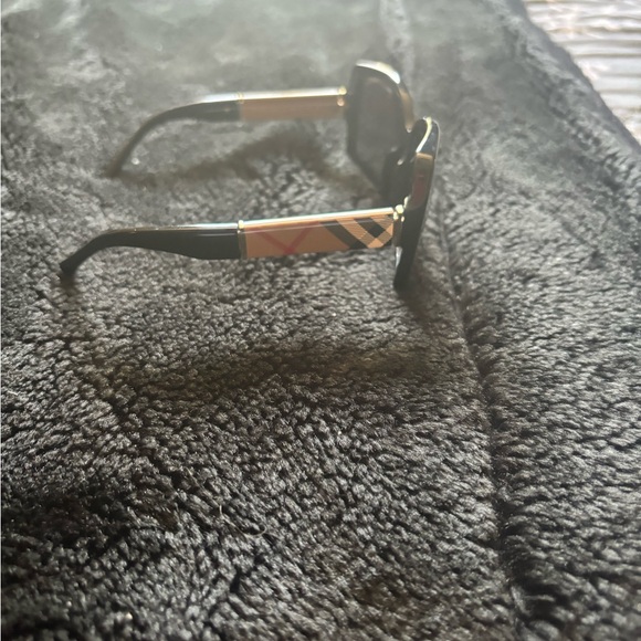Authentic Burberry sunglasses